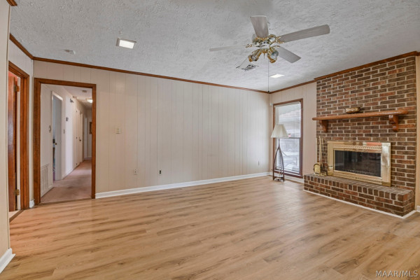 1347 Tudor Drive