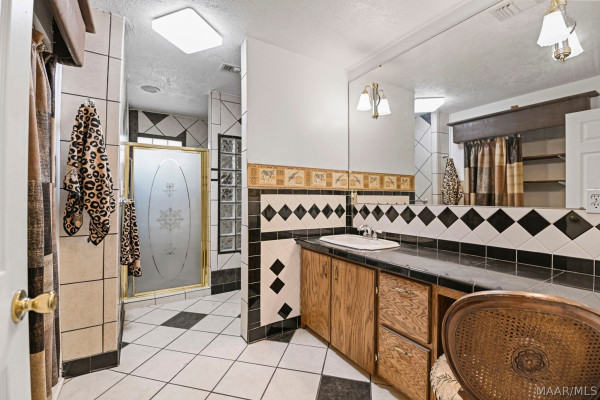 1347 Tudor Drive