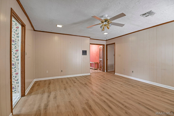 1347 Tudor Drive