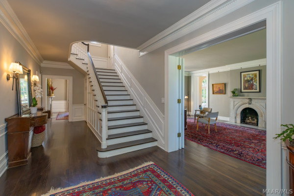 805 Cloverdale Road