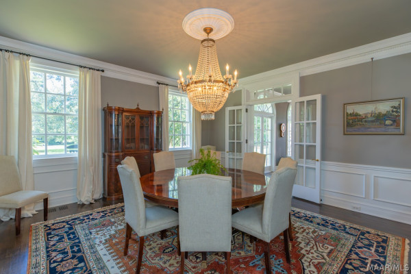 805 Cloverdale Road