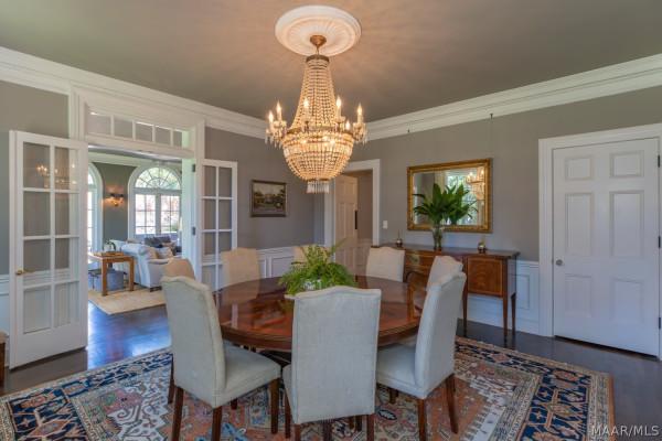 805 Cloverdale Road