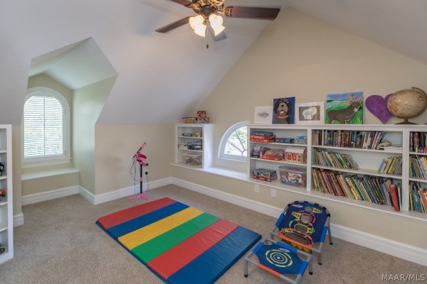 805 Cloverdale Road