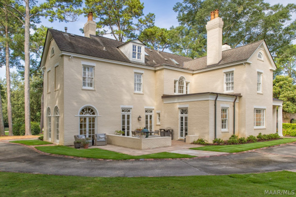 805 Cloverdale Road