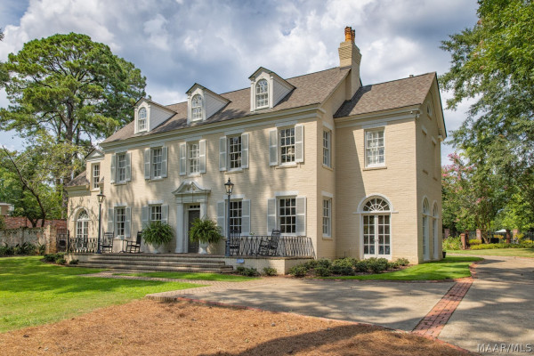 805 Cloverdale Road