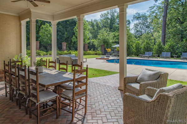 805 Cloverdale Road