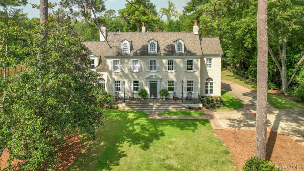 805 Cloverdale Road