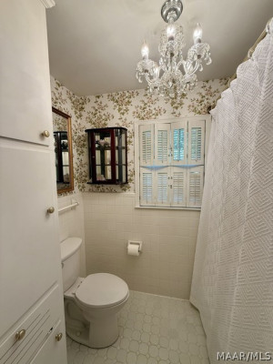 327 Seminole Drive