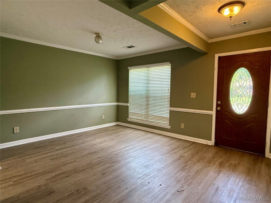 5733 NEELY Lane