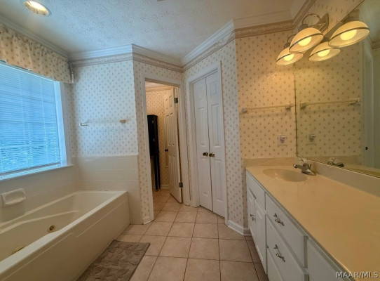 1760 Emerald Mountain Parkway