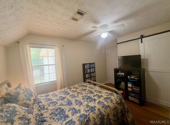 1760 Emerald Mountain Parkway
