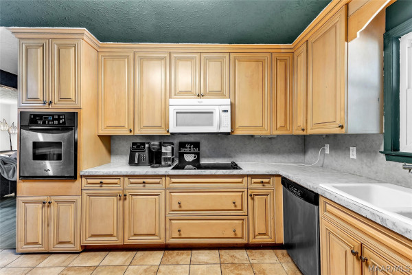 4021 ROSEHILL Court