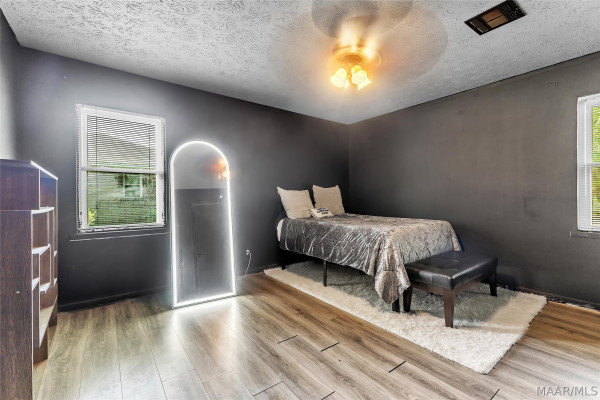 4021 ROSEHILL Court