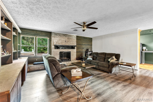 4021 ROSEHILL Court
