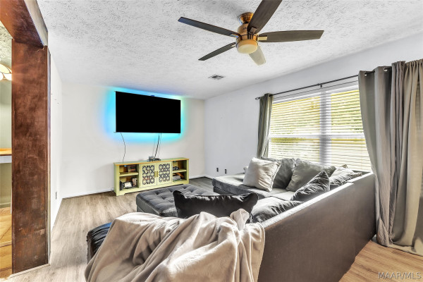 4021 ROSEHILL Court