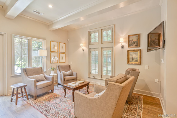 529 Cloverdale Road
