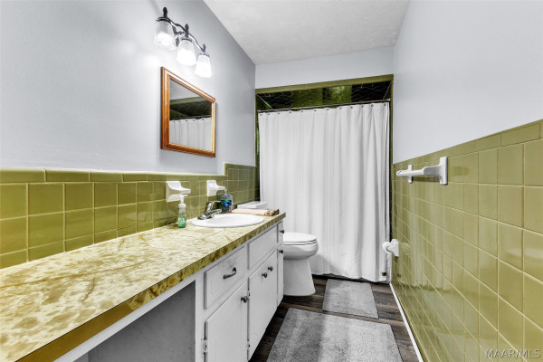 1246 Upper Kingston Road