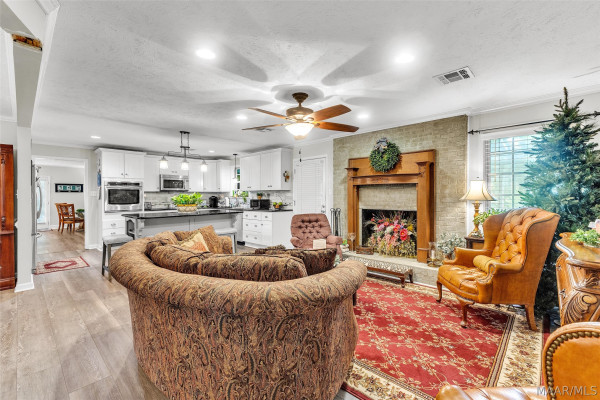 1246 Upper Kingston Road