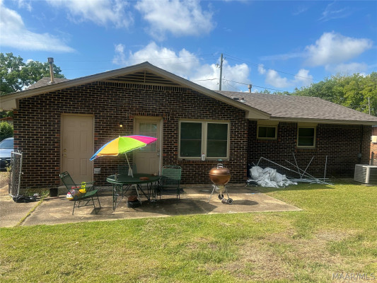 4033 EDGE HIll Lane