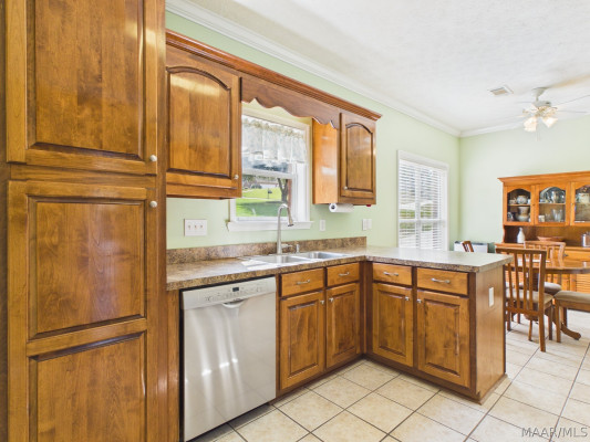 716 Pinetuckett Parkway