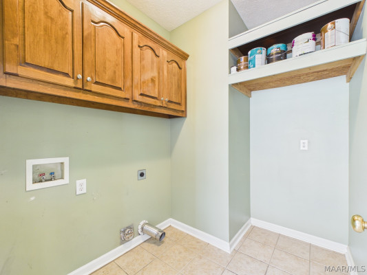 716 Pinetuckett Parkway