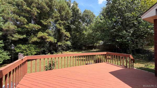 716 Pinetuckett Parkway