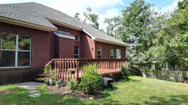 716 Pinetuckett Parkway