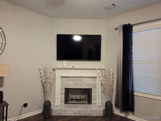 9348 Crescent Lodge Circle