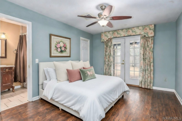 407 E Rutgers Loop