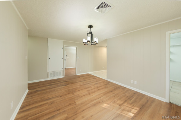 6316 PINEBROOK Drive