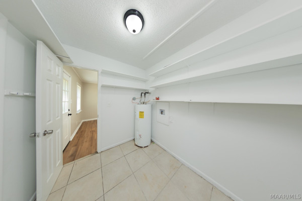 6316 PINEBROOK Drive