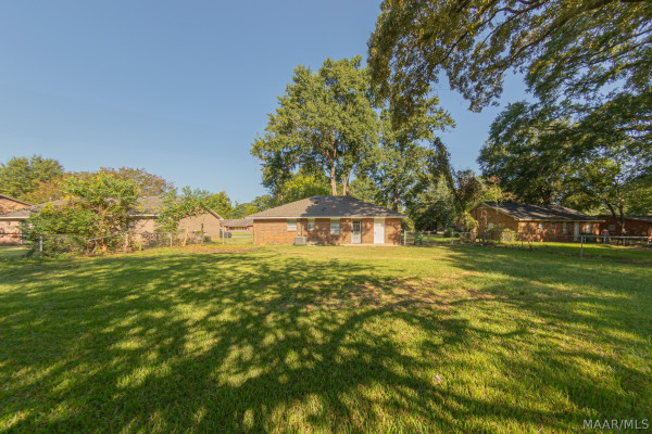6316 PINEBROOK Drive