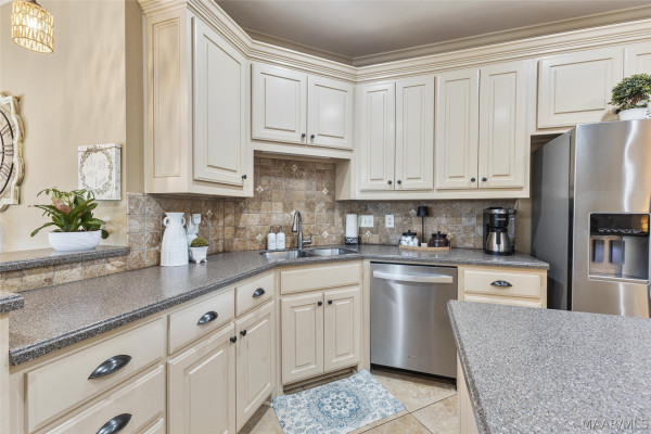 547 Jasmine Trail