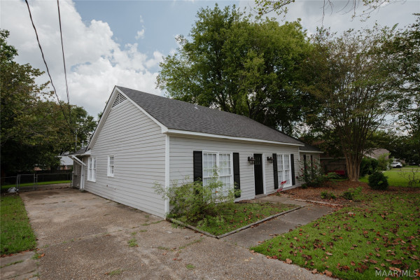 6817 Wampold Road