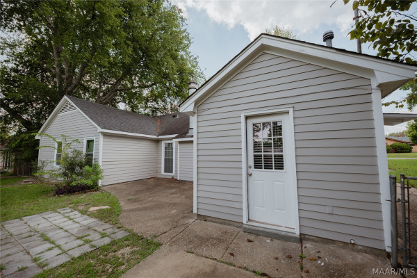 6817 Wampold Road