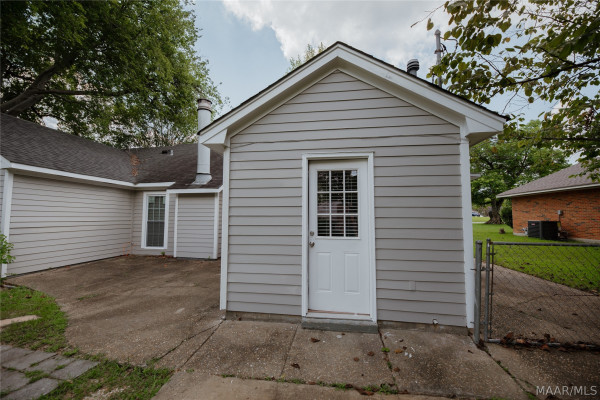 6817 Wampold Road