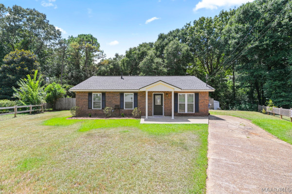 1212 Gardenia Circle