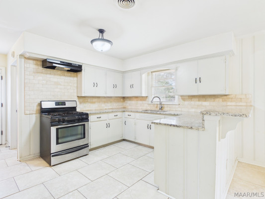 3543 Royal Crest Drive