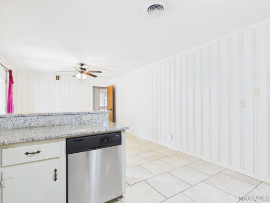 3543 Royal Crest Drive