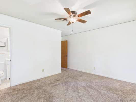 3543 Royal Crest Drive