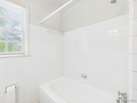 3543 Royal Crest Drive