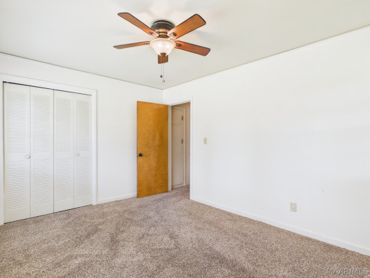 3543 Royal Crest Drive