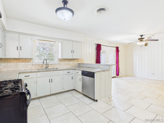 3543 Royal Crest Drive