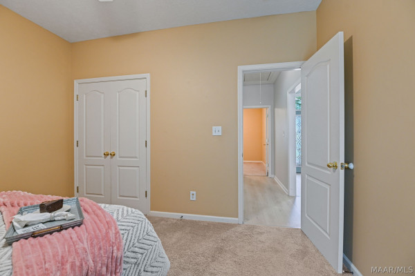 304 HOMEWOOD Drive