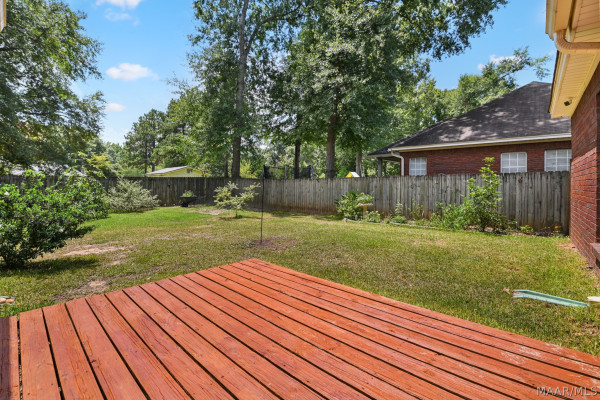 304 HOMEWOOD Drive