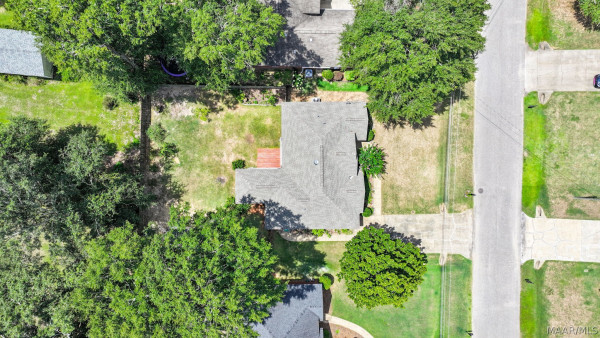304 HOMEWOOD Drive