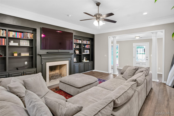 2524 Wentworth Drive