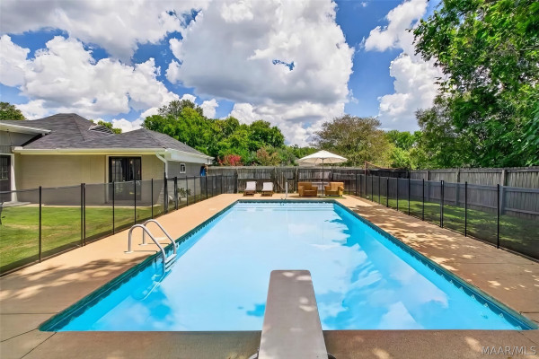 2524 Wentworth Drive