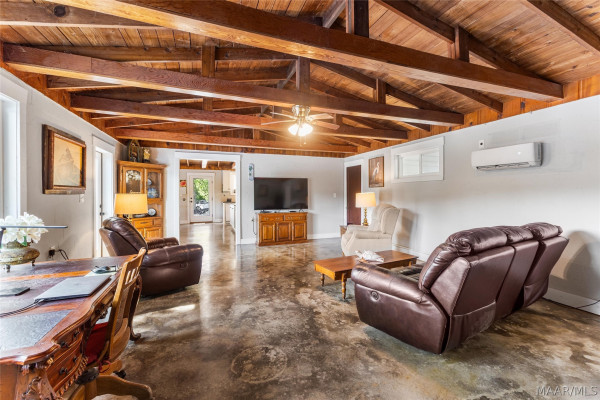 111 County Road 823 Road