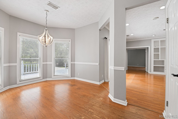 594 Ridgeland Farms Road